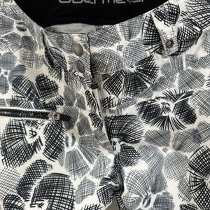 Ski or Snowboard Obermeyer pant